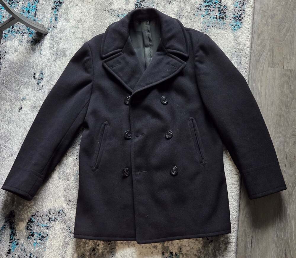 Vintage US Navy Peacoat Size 38R  Wool Double Breasted Jacket.